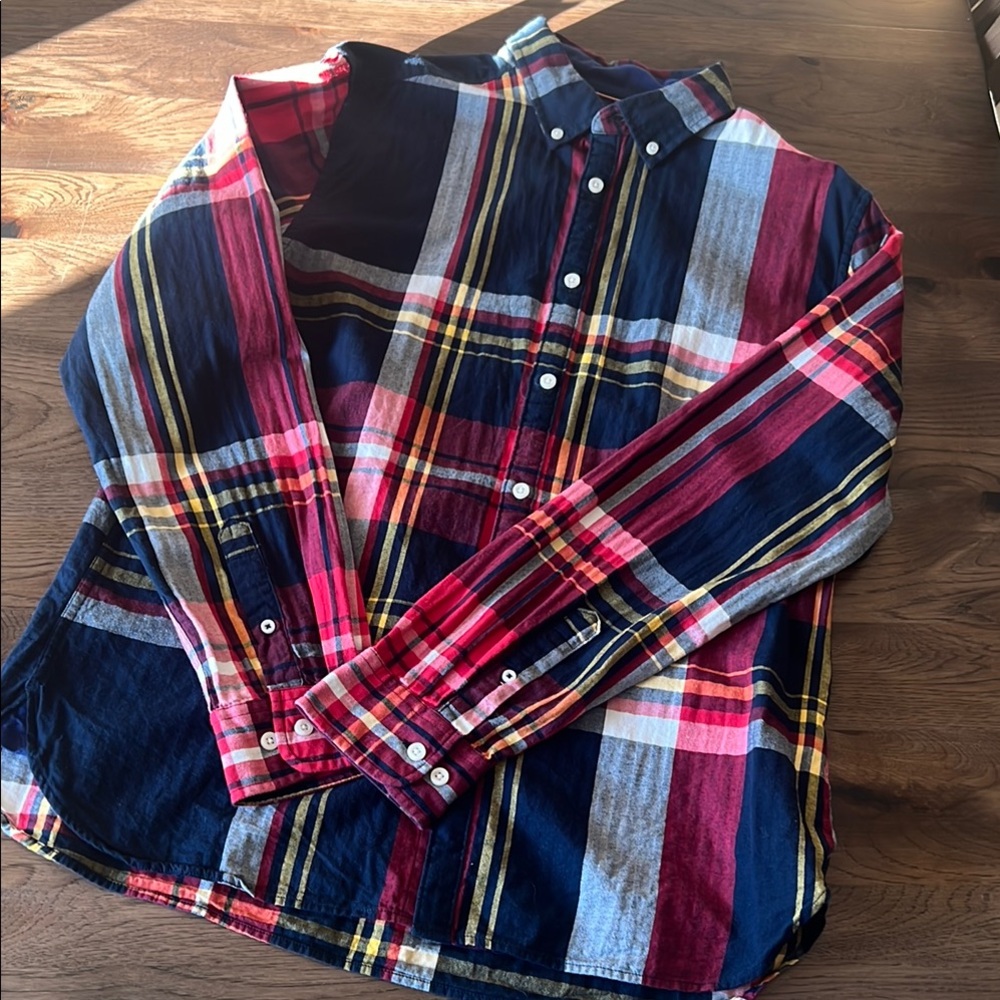 Tommy Hilfiger Men’s Red & Navy Plaid Button Down Shirt Slim Fit Size Large